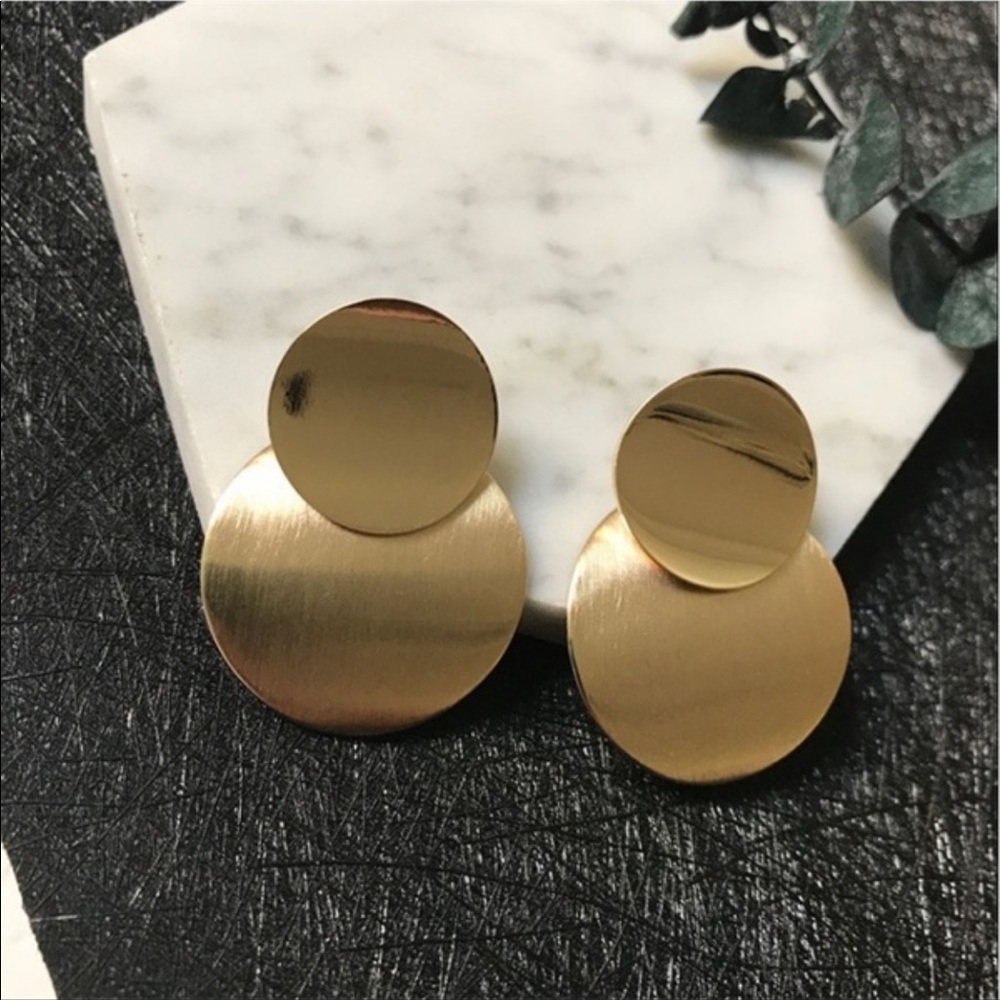 SALE❗️👑Gold Circle Earrings (Geometric)